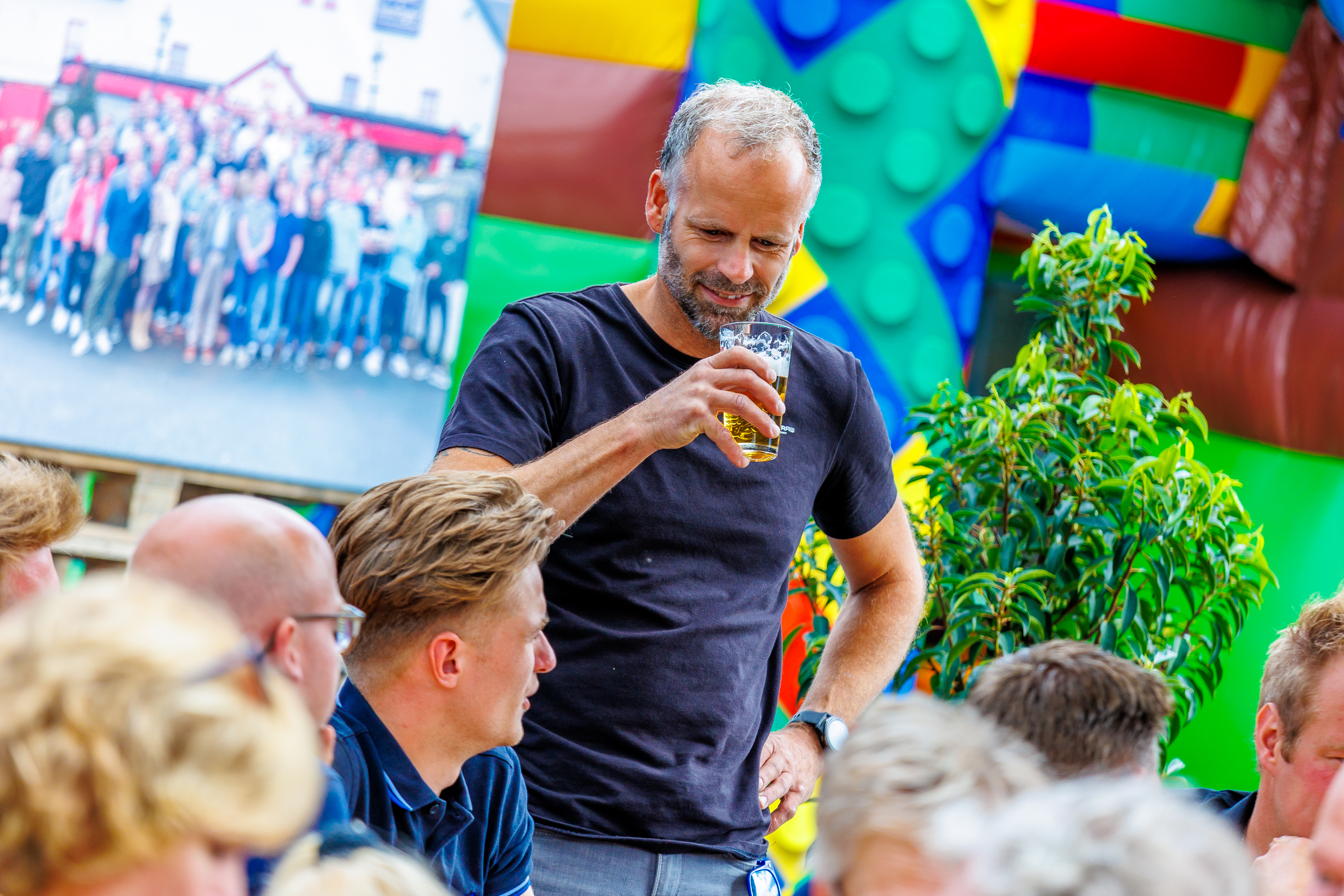 EEN THEMA PERSONEELSFEEST DAT BIJ JULLIE PAST